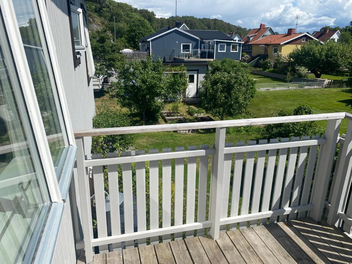 Cheerful Three Room Villa At Stroemstad City Center エクステリア 写真